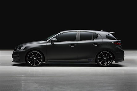 ش Lexus CT200h WALD Sports Line Black Bison