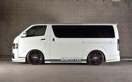 شͺѹ Hiace 2013 ç ROWEN