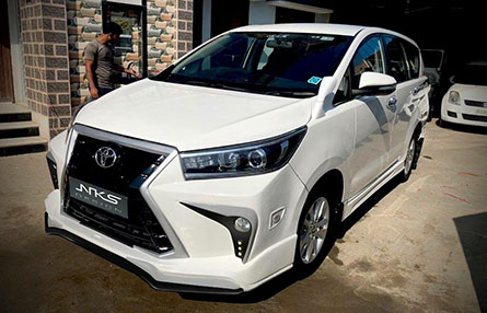 شö Toyota Innova Crystra ç LX Sport