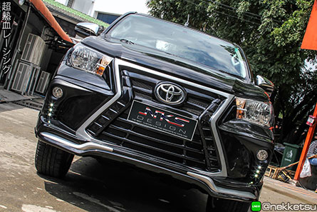 شö Toyota Hilux Revo ç LX Sport