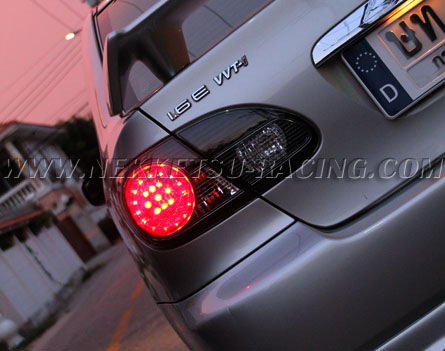 俷 Altis 2001-2005  LED