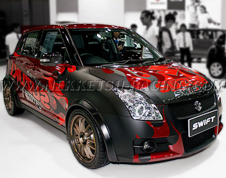 Ѻ Suzuki SWIFT