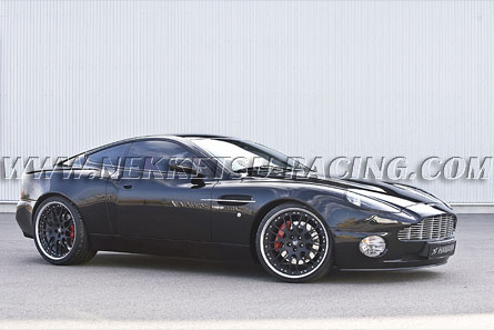  Aston Martin Vanquish 
