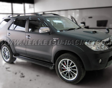 ʵԡ Wrap Car Toyota Fortuner