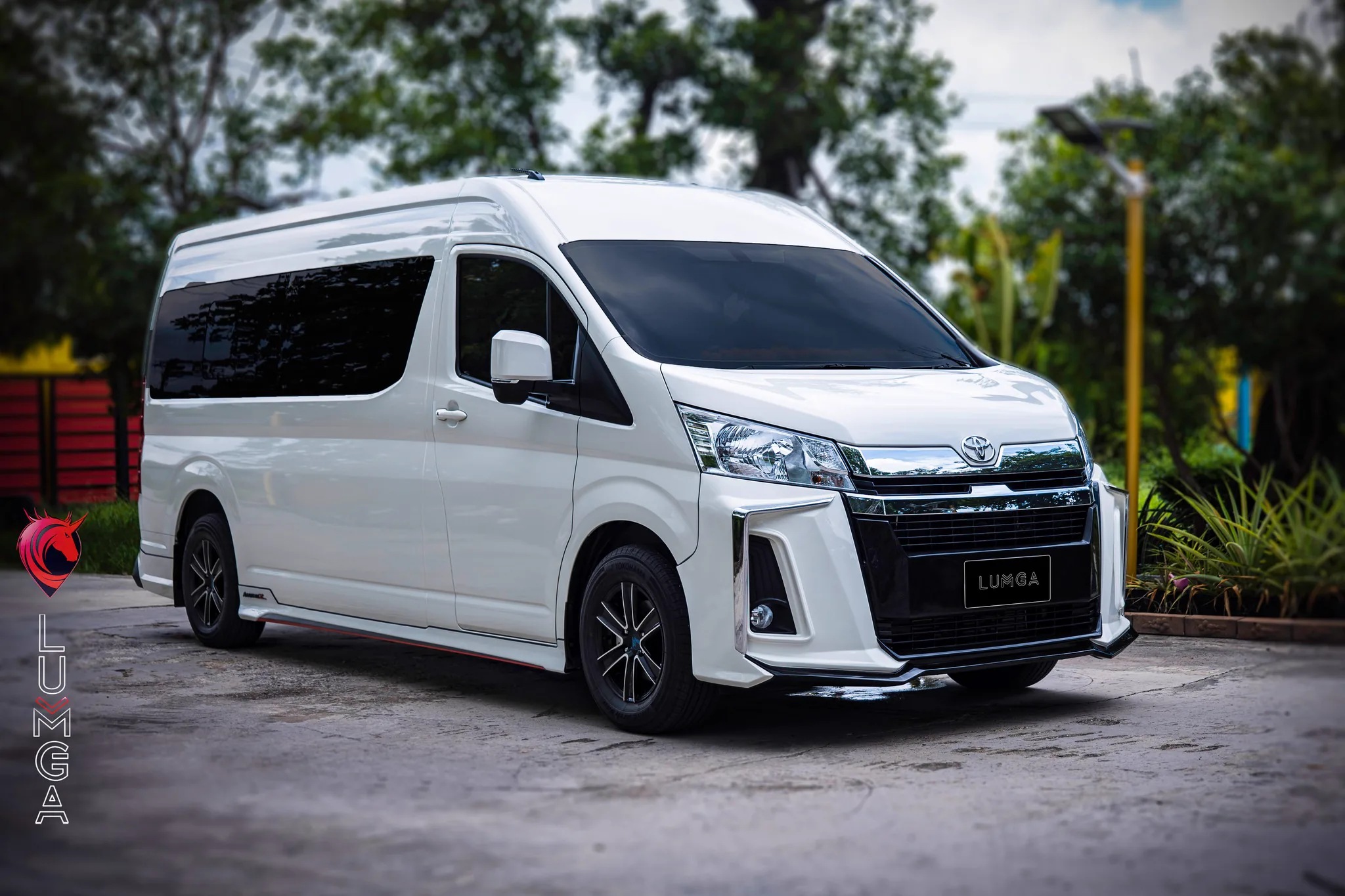 ชุดแต่ง Toyota Commuter Lumga AZ2 AMT ครบชุด 6 ชิ้น