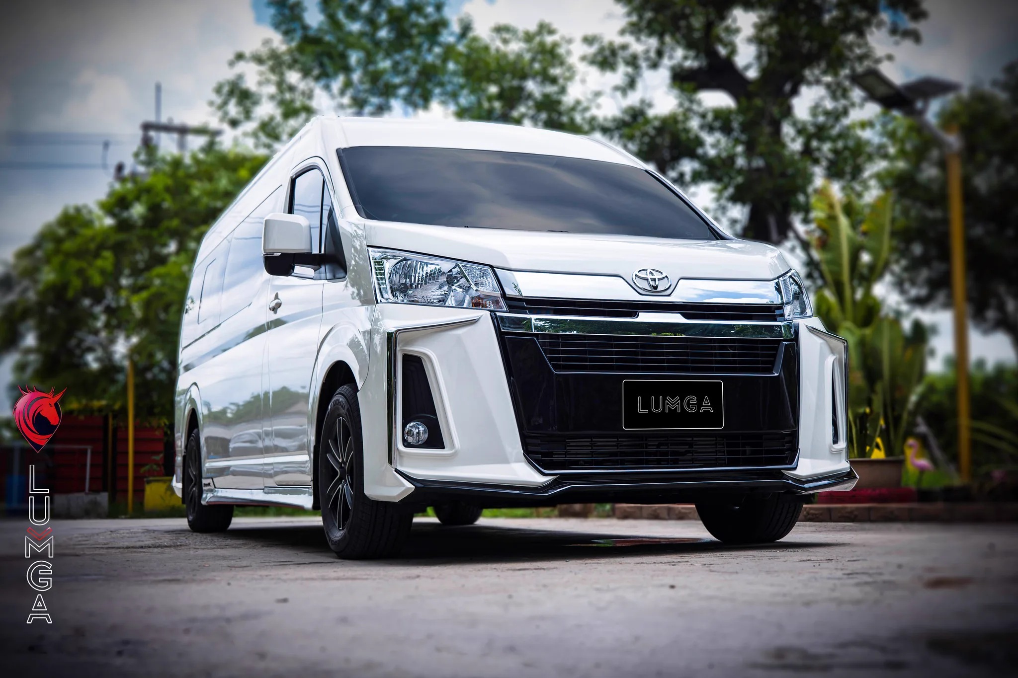 ชุดแต่ง Toyota Commuter Lumga AZ2 AMT ครบชุด 6 ชิ้น