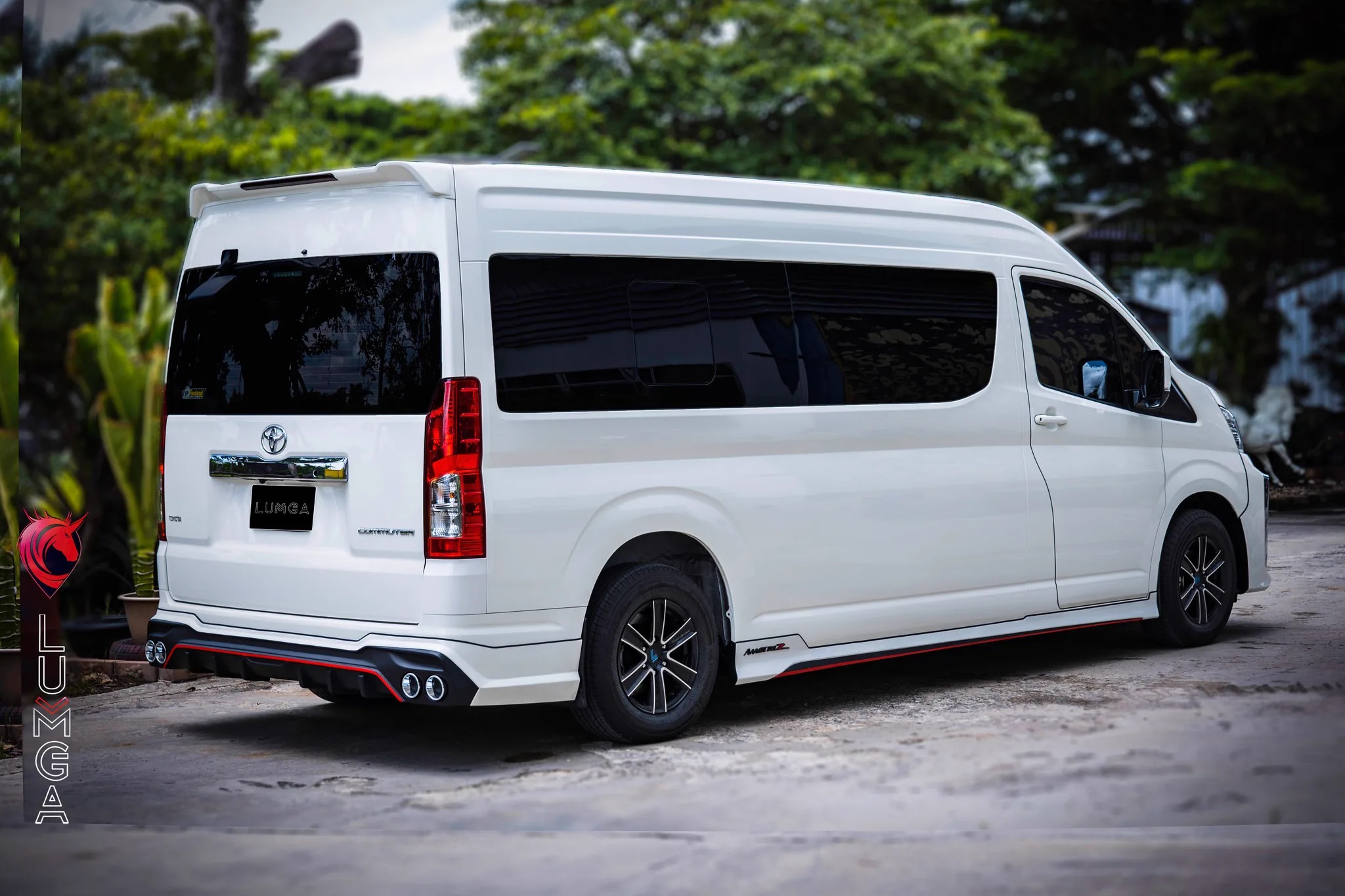 ชุดแต่ง Toyota Commuter Lumga AZ2 AMT ครบชุด 6 ชิ้น