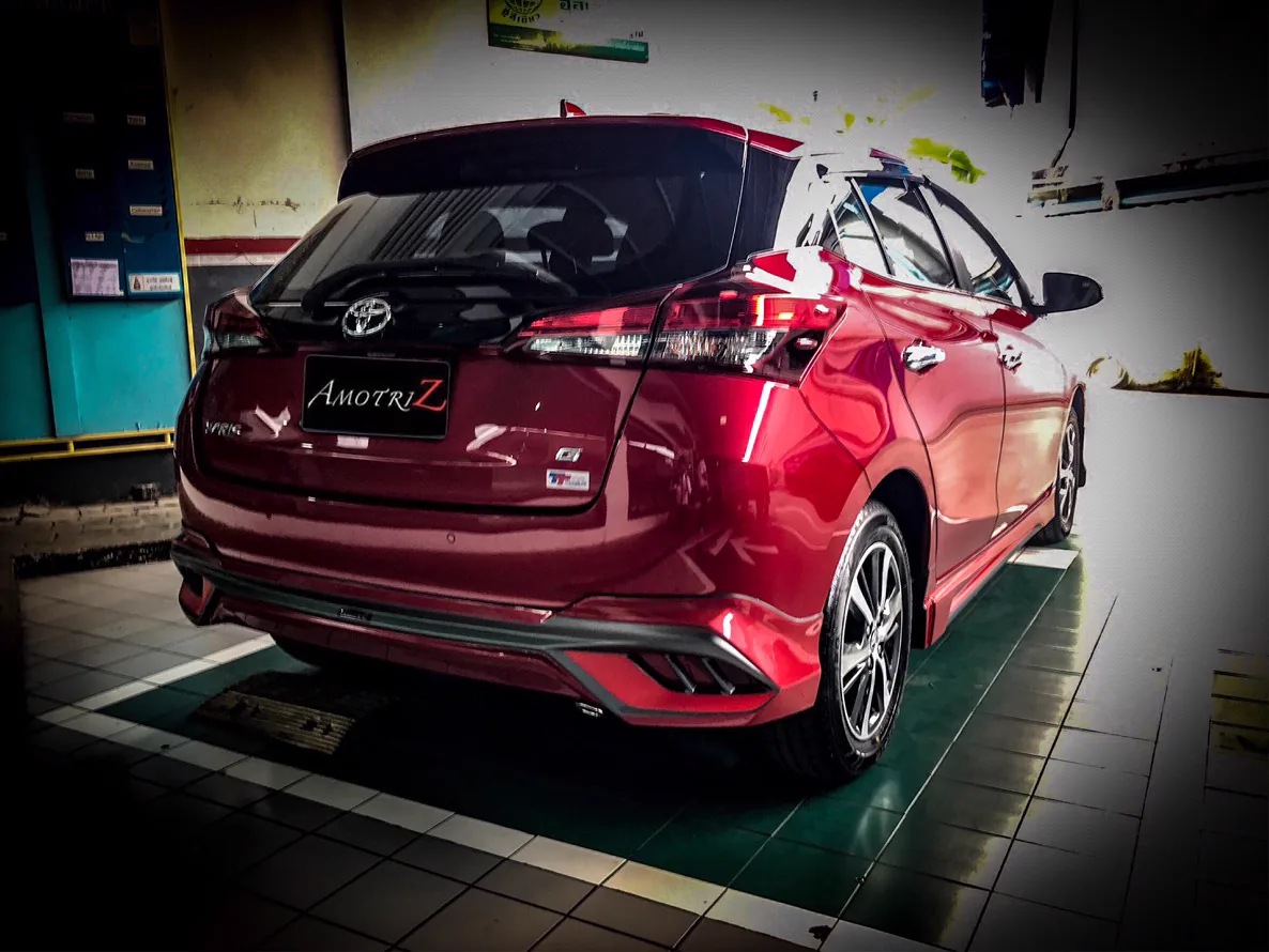 ชุดแต่ง Toyota Yaris 5 ประตู / Yaris ATIV 4 ประตู AMT