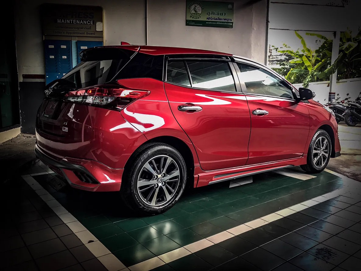 ชุดแต่ง Toyota Yaris 5 ประตู / Yaris ATIV 4 ประตู AMT