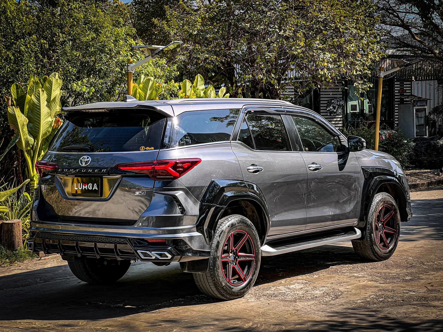 ชุดแต่ง Toyota Fortuner Lumga 2022 AMT