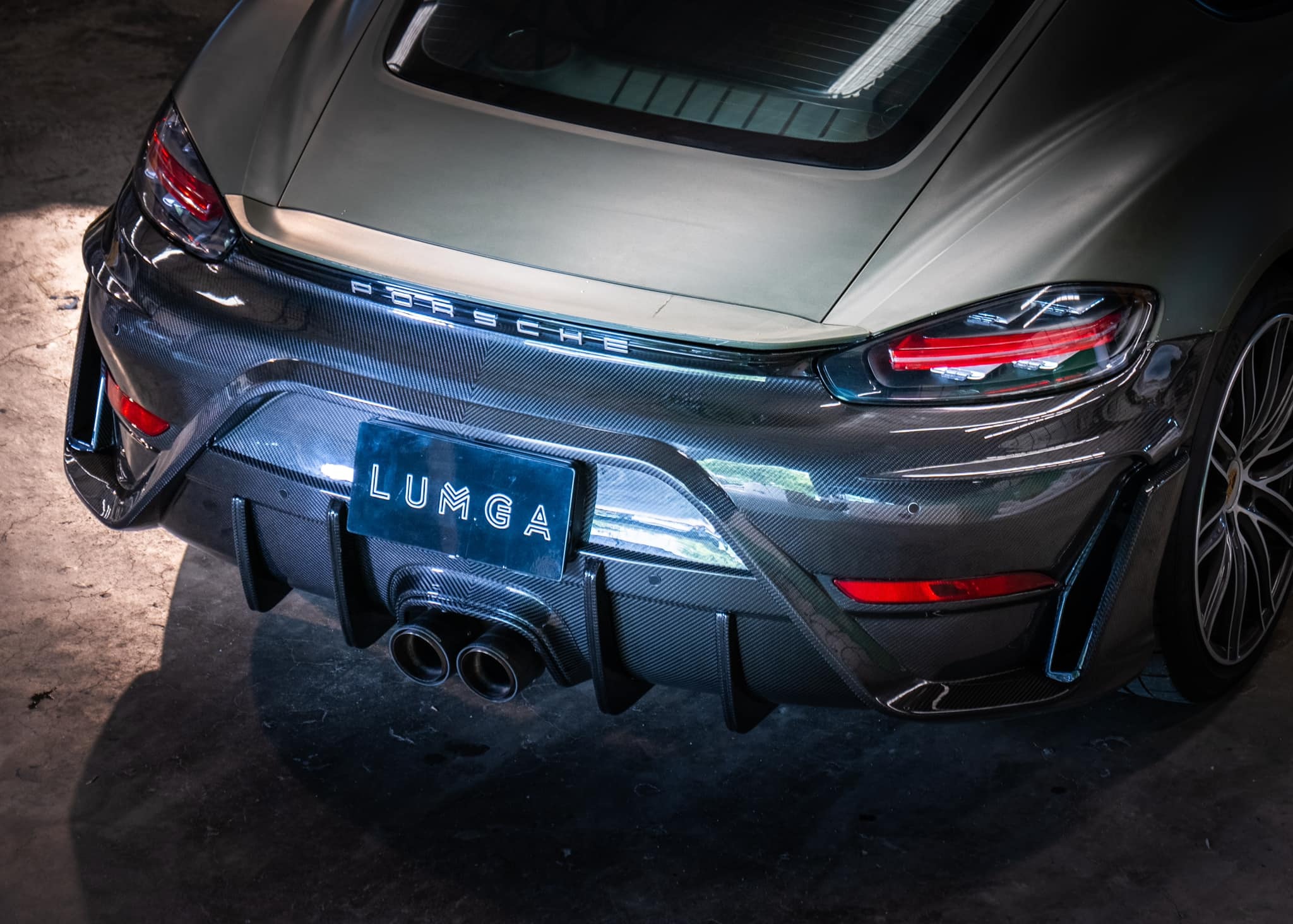 ชุดแต่ง Porsche 718 Cayman Lumga AMT กันชนหน้าและกันชนหลัง