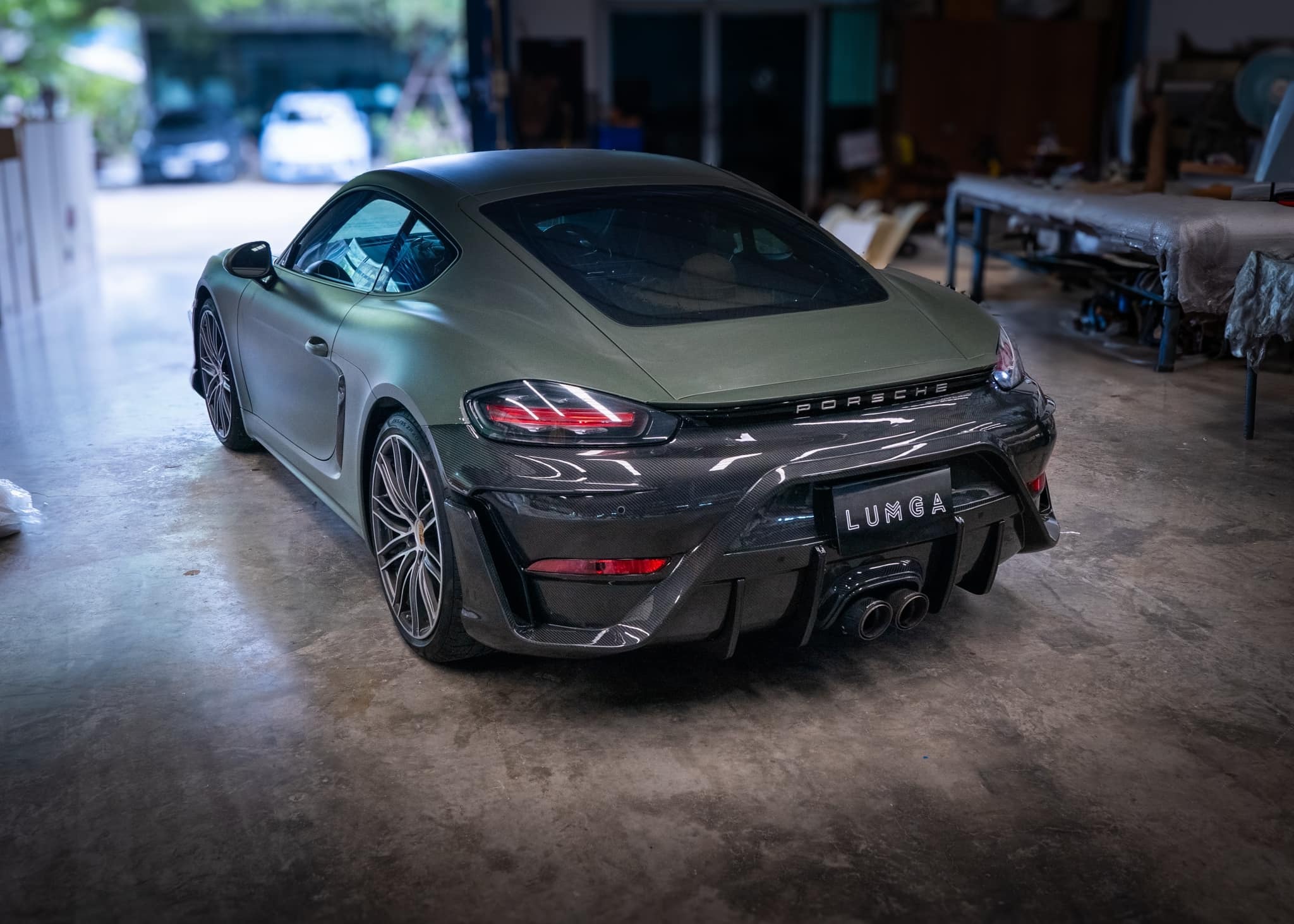 ชุดแต่ง Porsche 718 Cayman Lumga AMT กันชนหน้าและกันชนหลัง