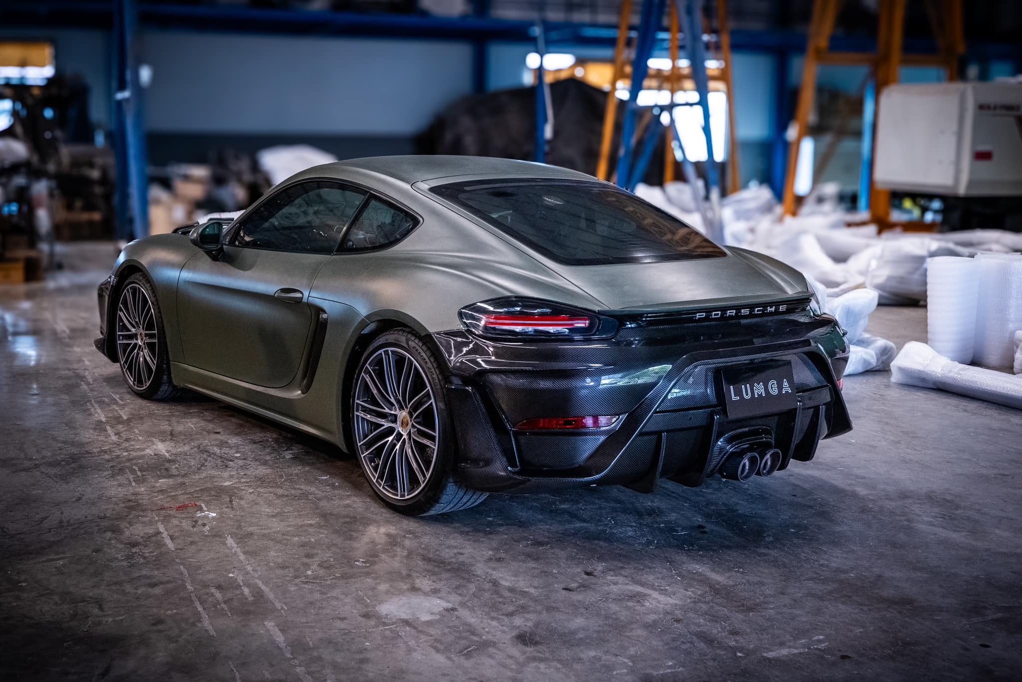 ชุดแต่ง Porsche 718 Cayman Lumga AMT กันชนหน้าและกันชนหลัง