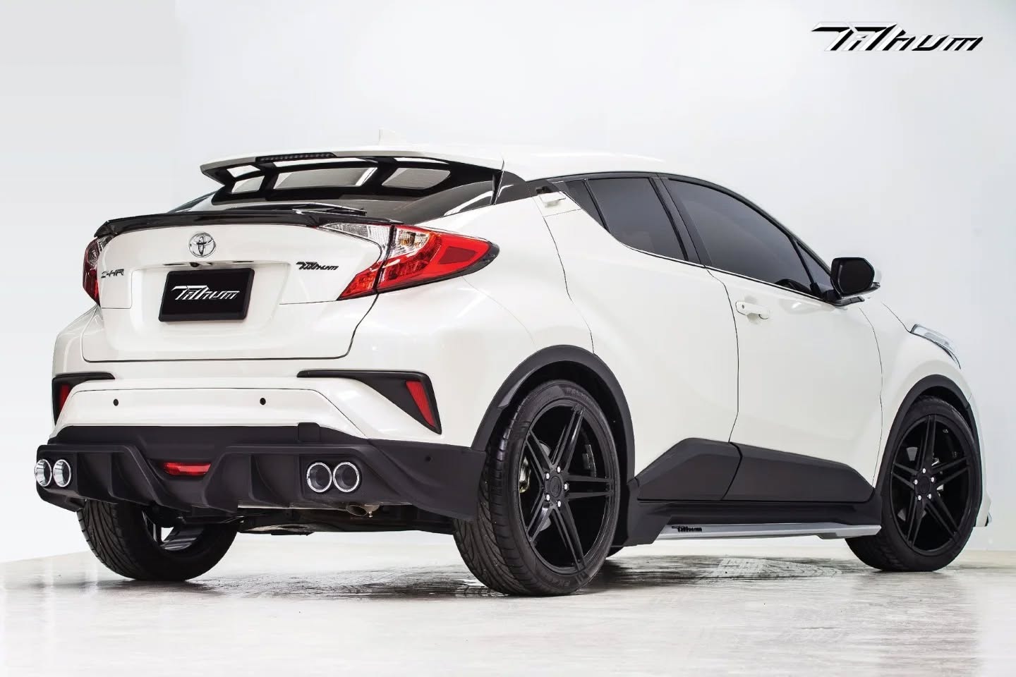 ชุดแต่งสเกิร์ตรอบคัน สปอยเลอร์รถ Toyota CHR 2018 ทรง TiThum พลาสติก — ภาพสินค้าและรายละเอียดชุดแต่ง