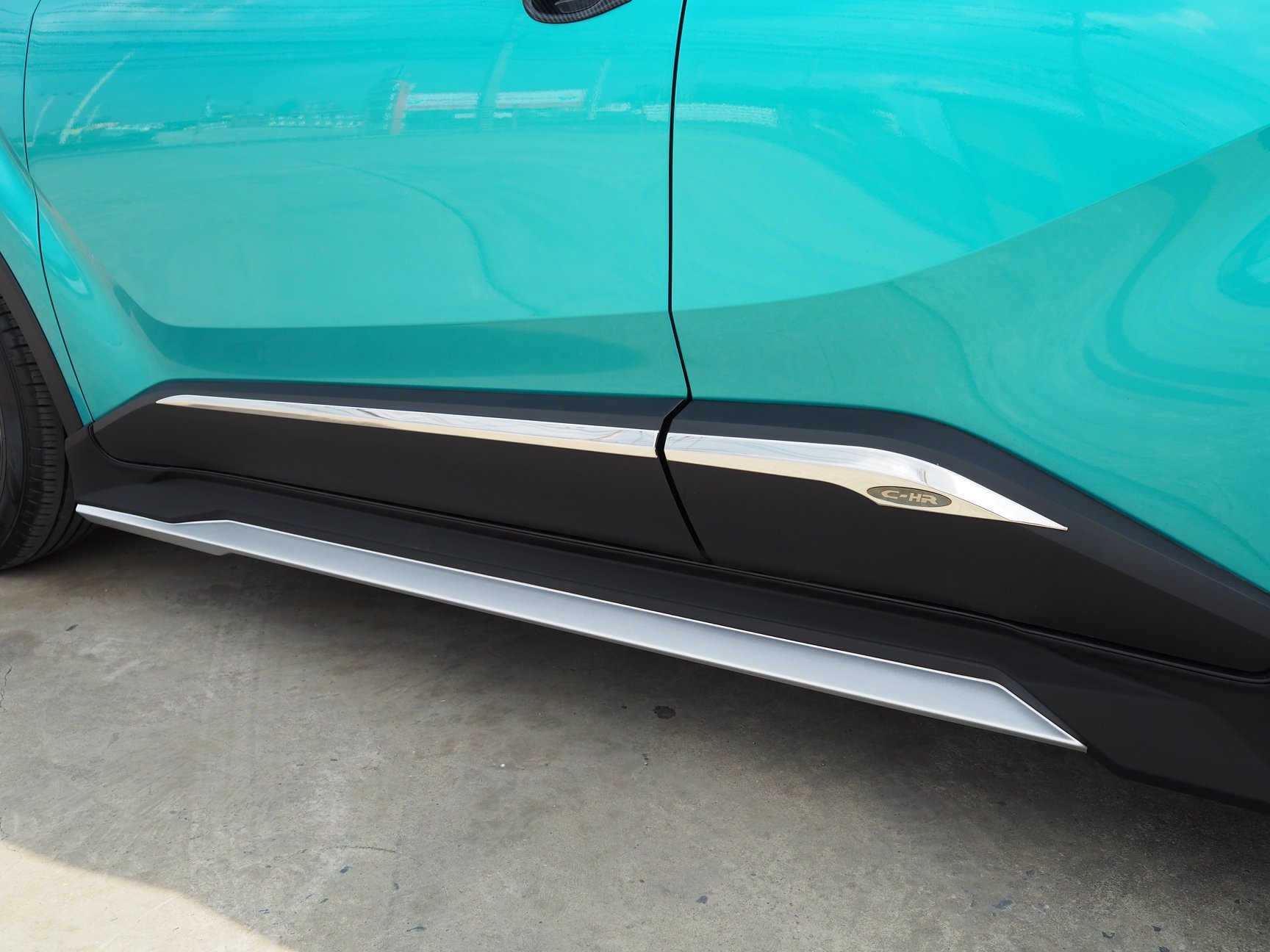 ชุดแต่งสเกิร์ตรอบคัน สปอยเลอร์รถ Toyota CHR 2018 ทรง TiThum พลาสติก — ภาพสินค้าและรายละเอียดชุดแต่ง