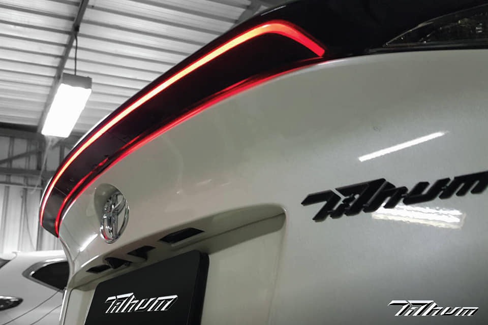 ชุดแต่งสเกิร์ตรอบคัน สปอยเลอร์รถ Toyota CHR 2018 ทรง TiThum พลาสติก — ภาพสินค้าและรายละเอียดชุดแต่ง
