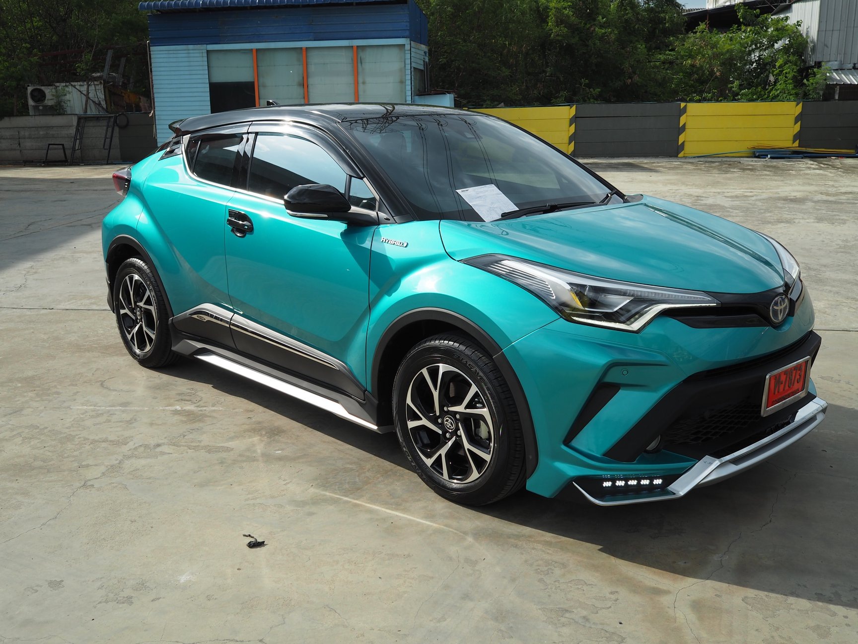 ชุดแต่งสเกิร์ตรอบคัน สปอยเลอร์รถ Toyota CHR 2018 ทรง TiThum พลาสติก — ภาพสินค้าและรายละเอียดชุดแต่ง