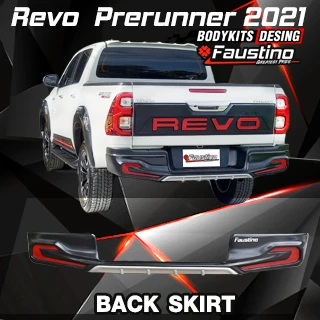 โปสเตอร์ Revo Prerunner 2021 รถมุมท้าย พร้อมภาพแทรกชิ้นแต่งบริเวณมุมกันชนหลัง