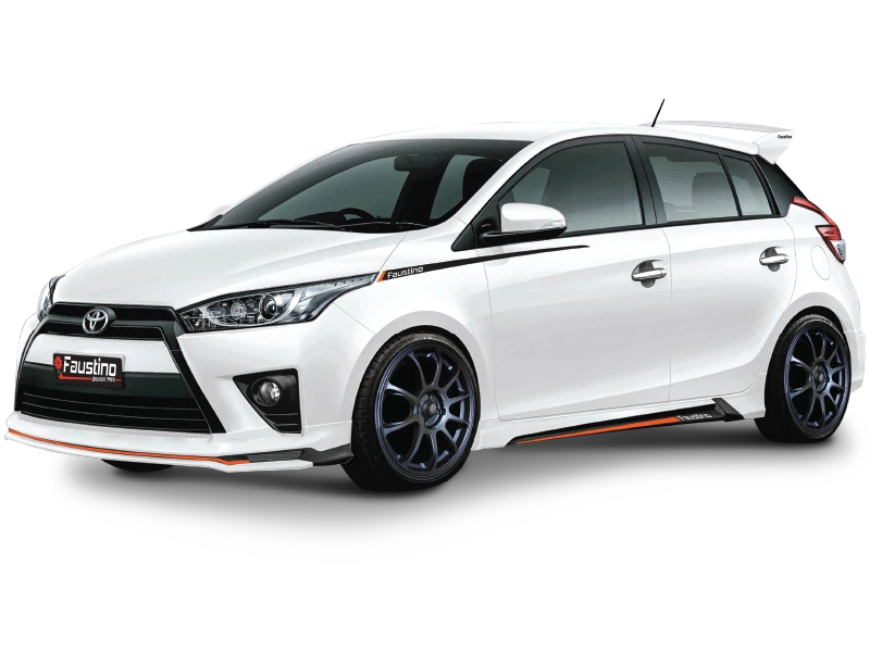Yaris Faustino สีขาวมุมเฉียงหน้า เห็นสเกิร์ตหน้าและข้าง