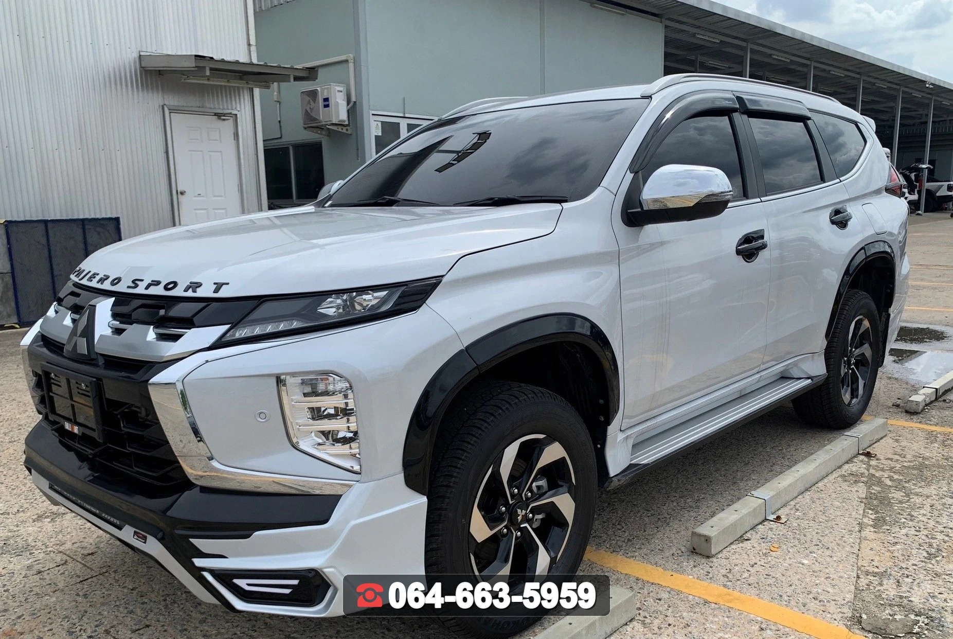 MITSUBISHI คิ้วล้อ Pajero 2020 RiderM