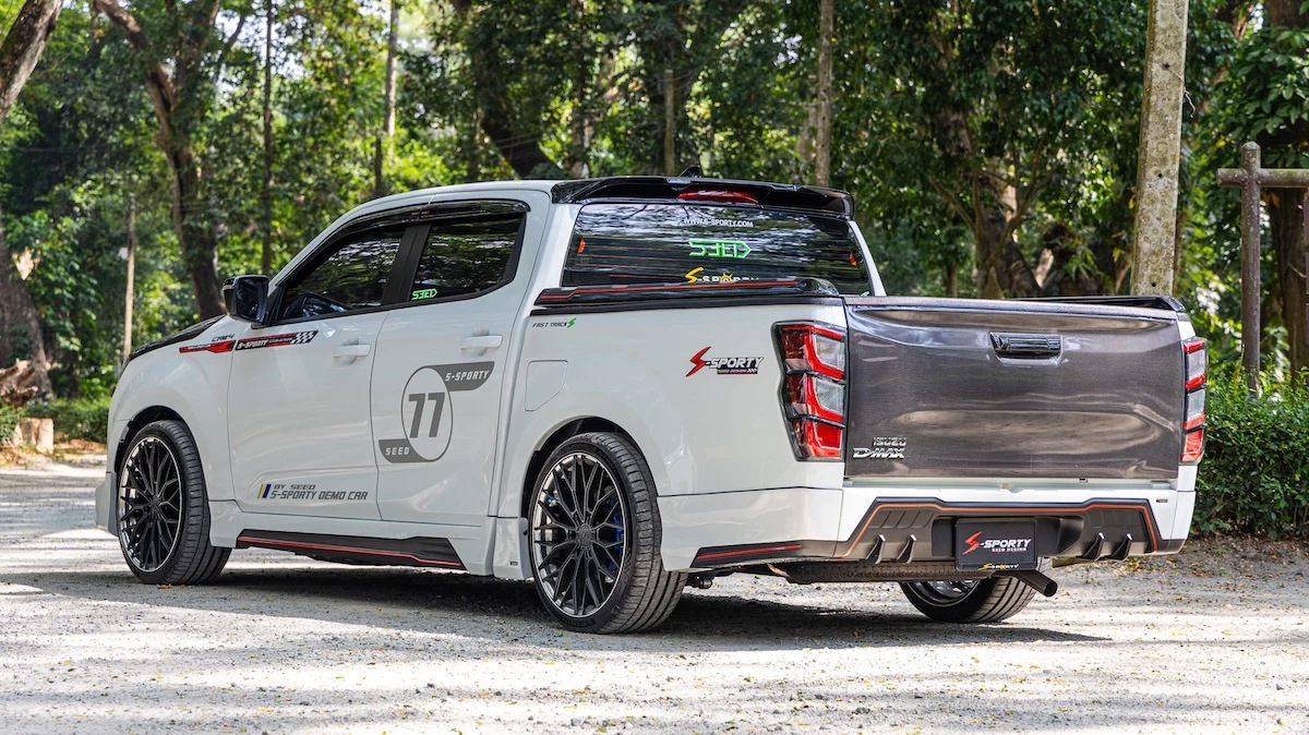 อุปกรณ์แต่ง ISUZU D-MAX 2024 FASTTRACK S S-Sporty