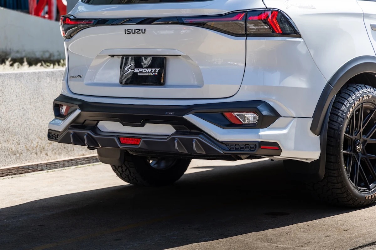 ชุดแต่ง ISUZU MU-X 2026 S TWO S-Sporty