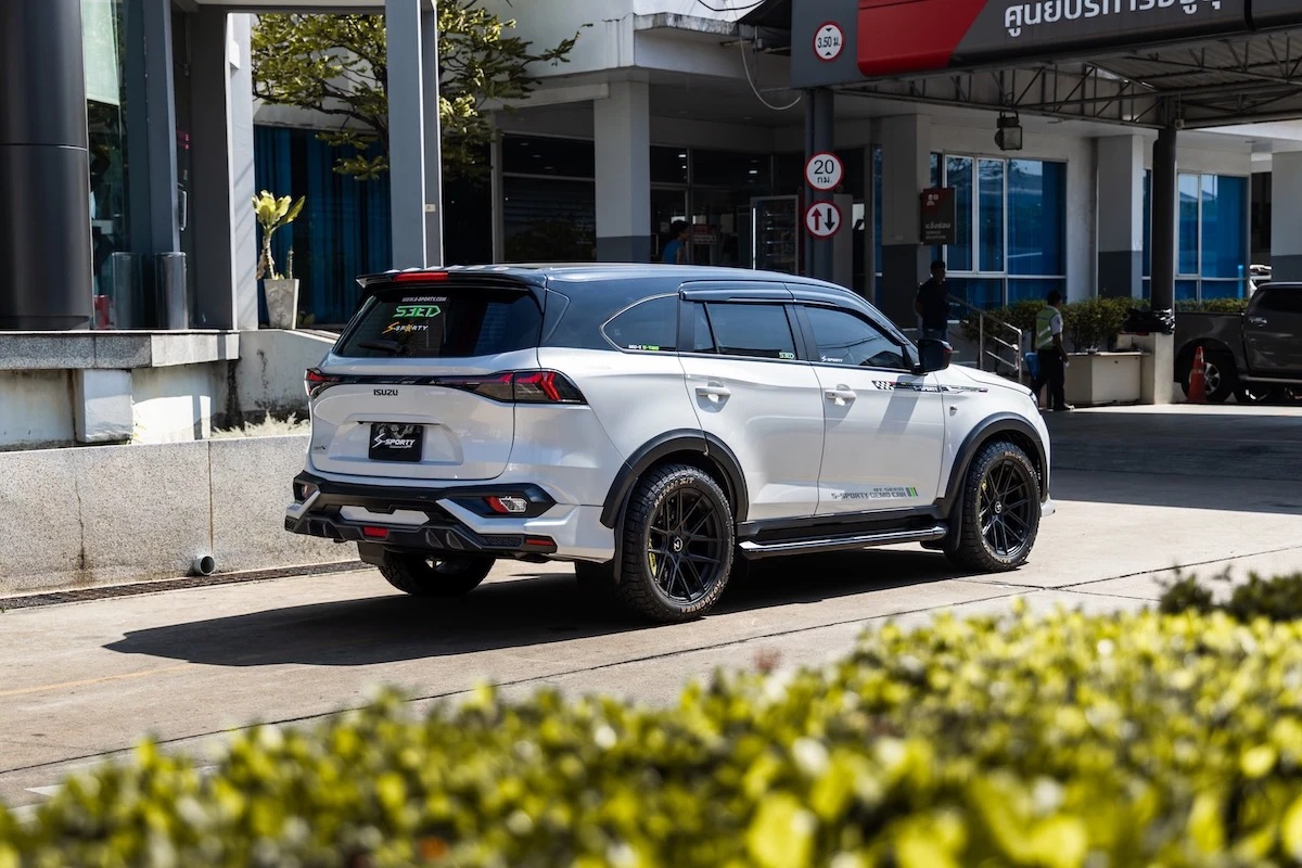 ชุดแต่ง ISUZU MU-X 2026 S TWO S-Sporty