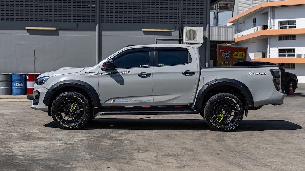 อุปกรณ์แต่ง ISUZU D-MAX 2026 SPORT Hilander S-Sporty