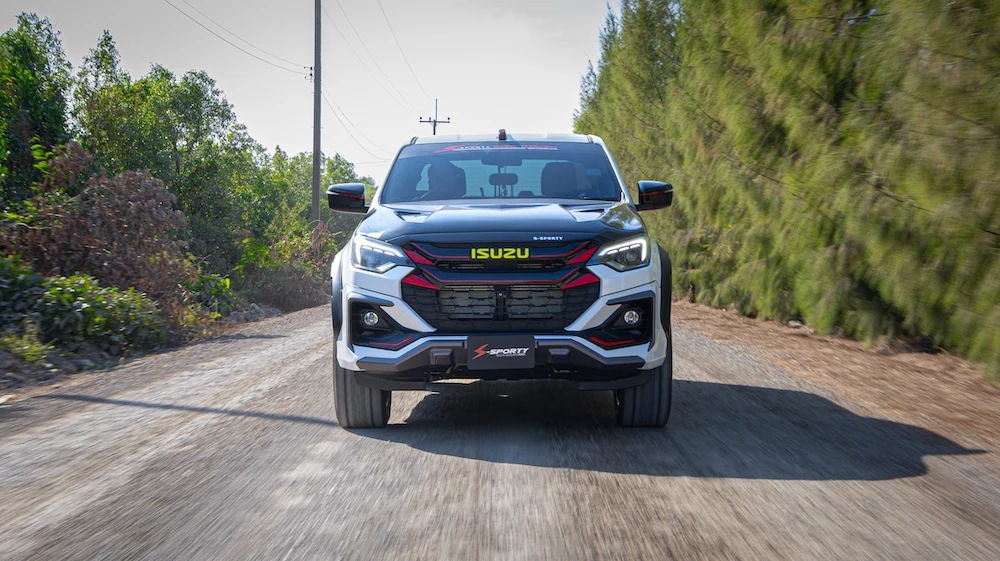 อุปกรณ์แต่ง ISUZU D-MAX 2024 FASTTRACK T S-Sporty