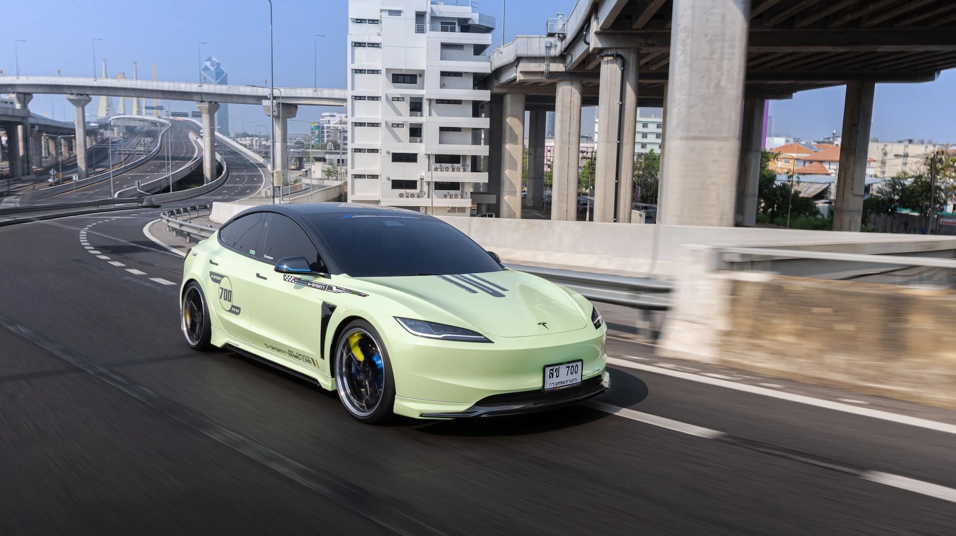 ชุดแต่ง Tesla Model 3 Long Range S-LIGHTNING S-Sporty