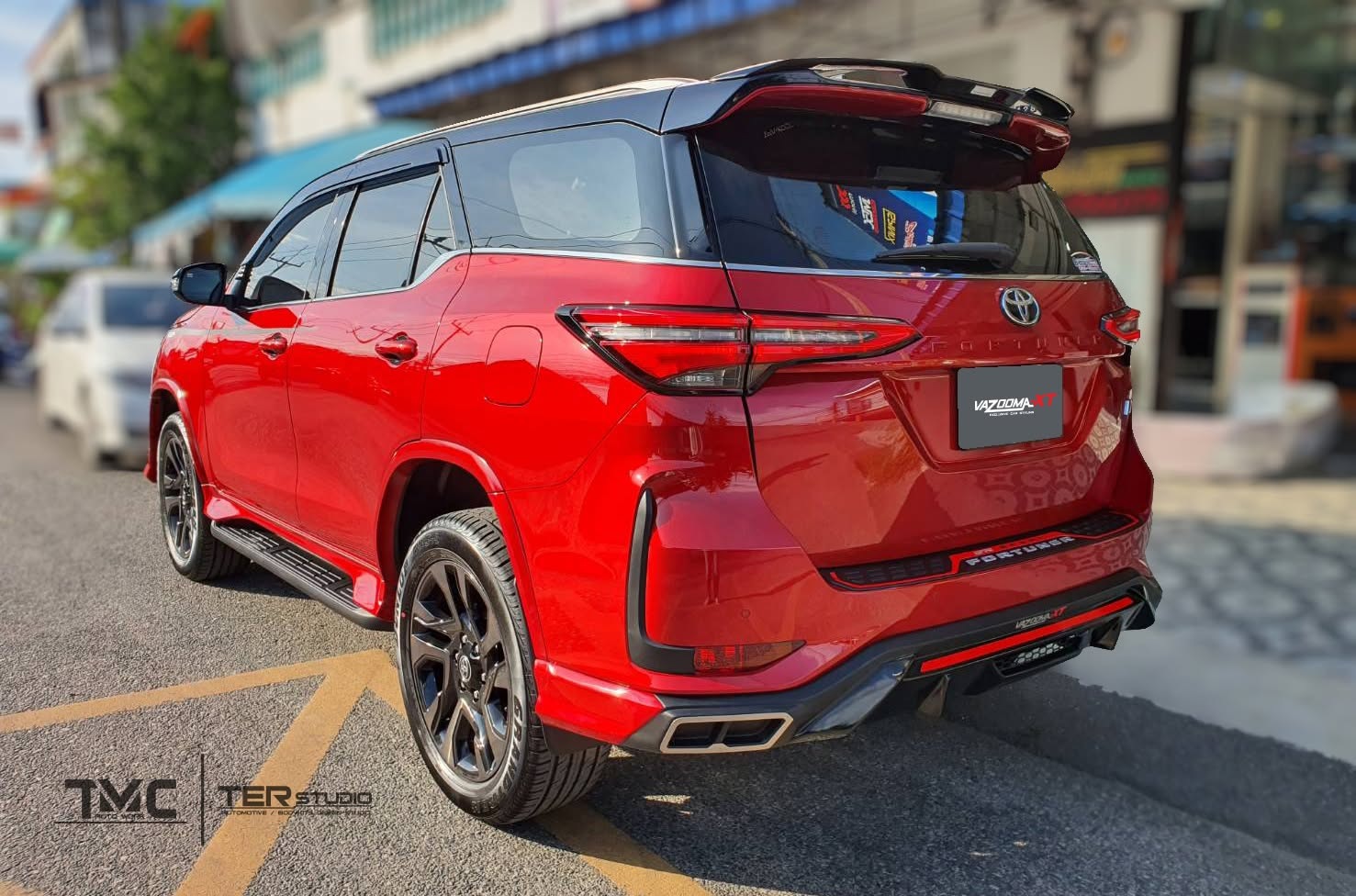 ชุดแต่ง Toyota Fortuner 2020 2024 Drive68 VazoomaXT GR