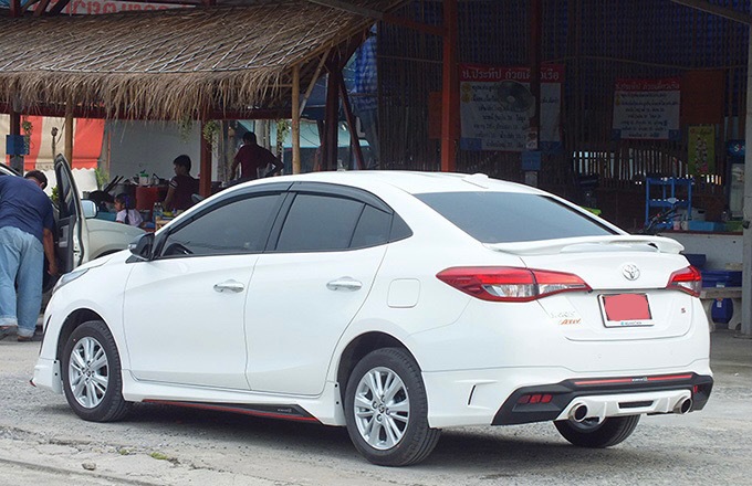 ชุดแต่ง Toyota Yaris / Yaris ATIV 2017 2019 Drive68