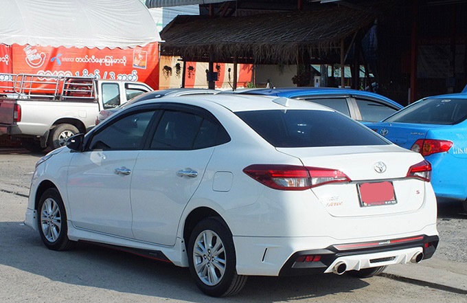 ชุดแต่ง Toyota Yaris / Yaris ATIV 2017 2019 Drive68