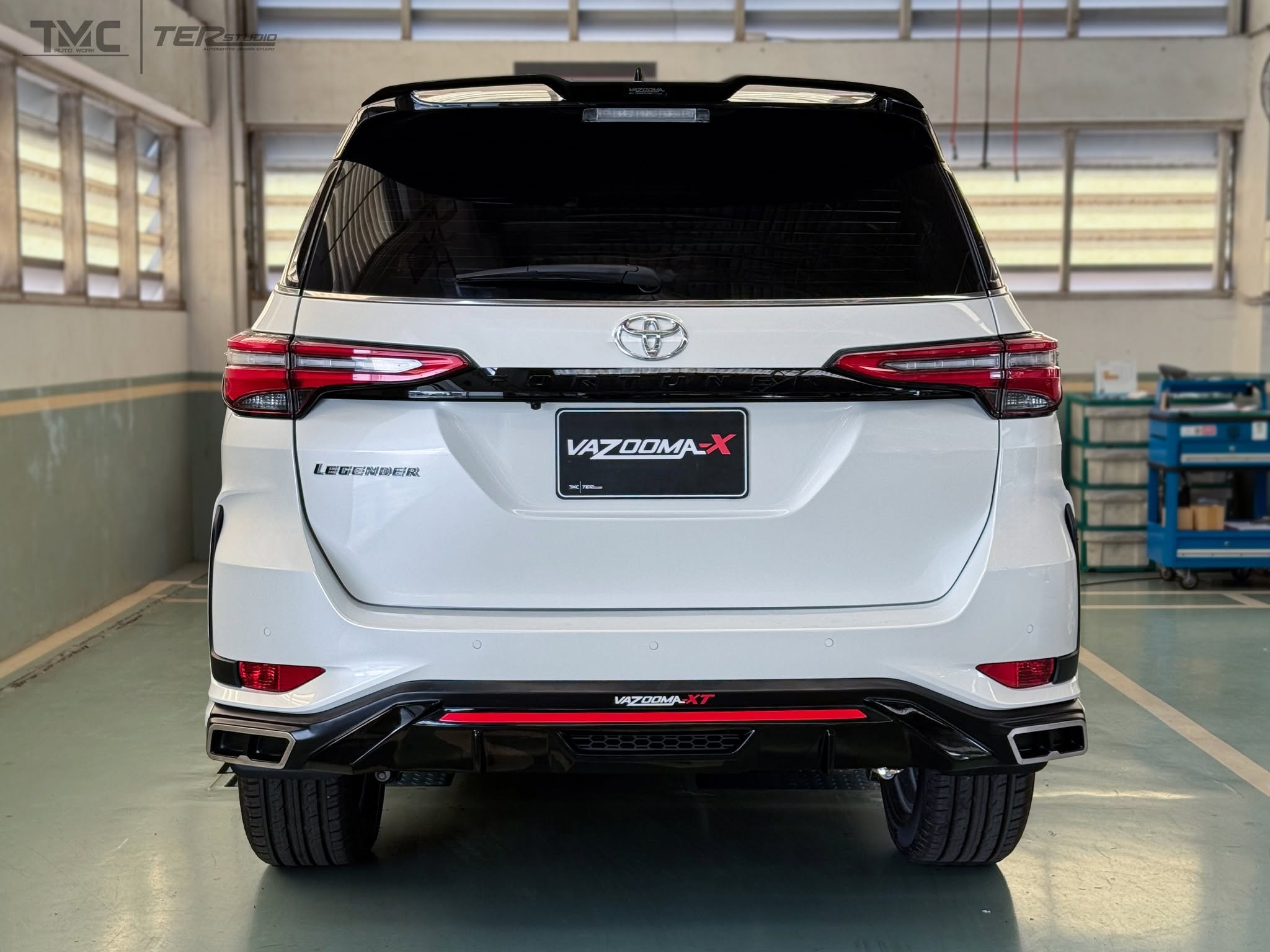 ชุดแต่ง Toyota Fortuner 2020 2024 Drive68 VazoomaXT