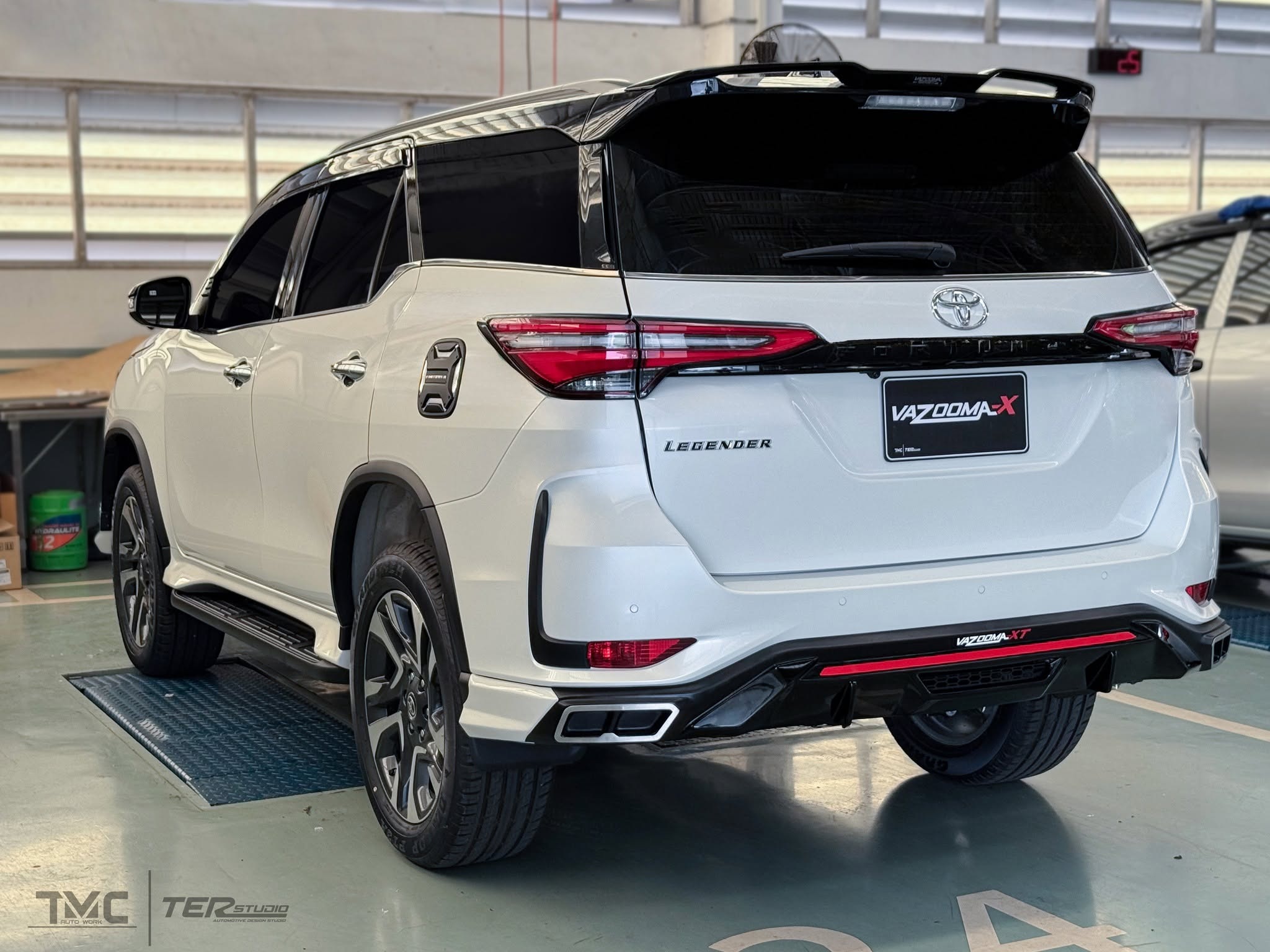 ชุดแต่ง Toyota Fortuner 2020 2024 Drive68 VazoomaXT
