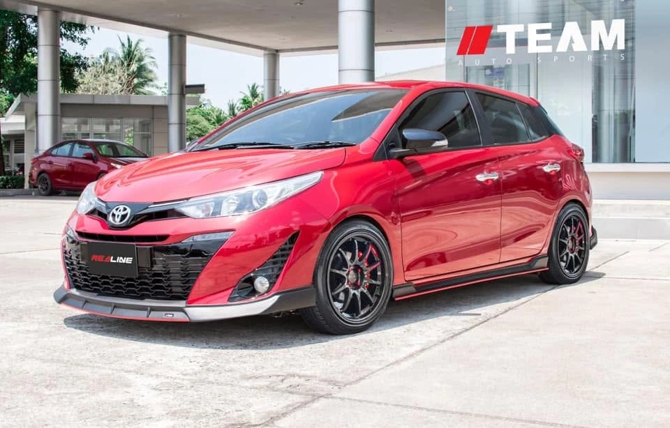 ชุดแต่ง TOYOTA YARIS Black Limited