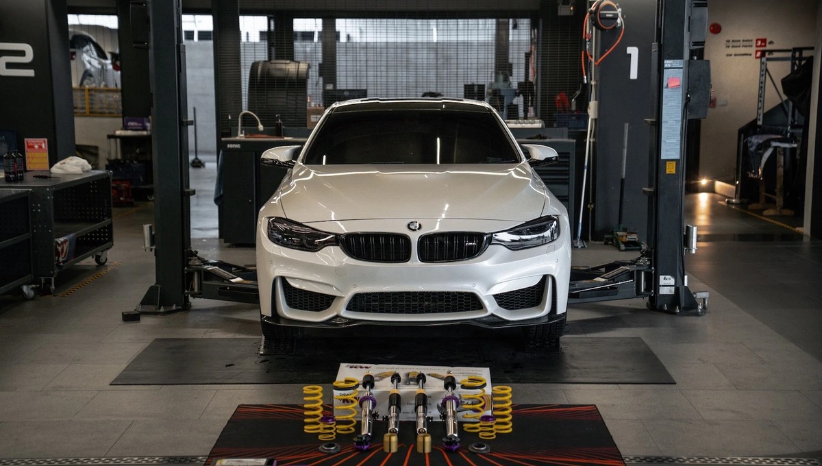 โช้คอัพ BMW M4(F82) - KW Suspension V3