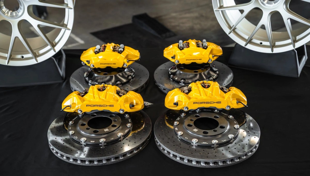 ชุดเบรก PCCB - Porsche Carbon Ceramic Brake Kit For Porsche 718 Cayman GT4RS