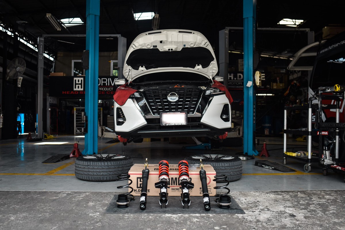 โช้คอัพ NISSAN Kicks (D15) - H.Drive S Spec