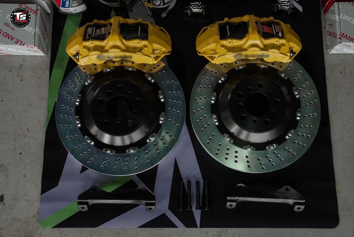 ชุดเบรก Brembo Brake Kit For BMW 6 Series (F13)