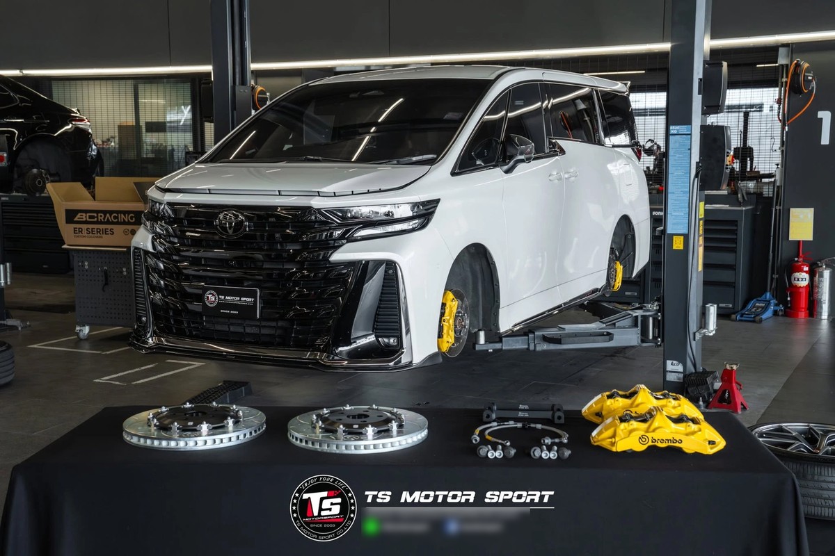 ชุดเบรก Brembo GT-M Brake Kit For TOYOTA Alphard