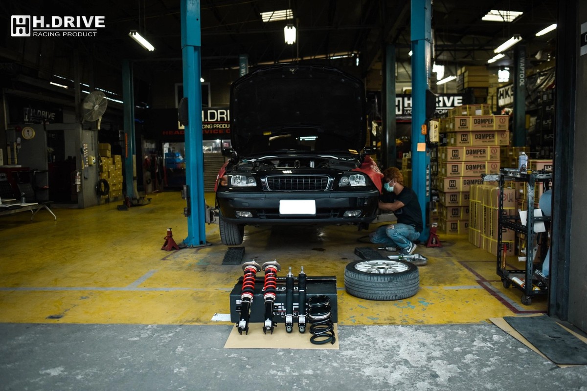 โช้คอัพ VOLVO V70 (P2) - H.Drive EURO Spec