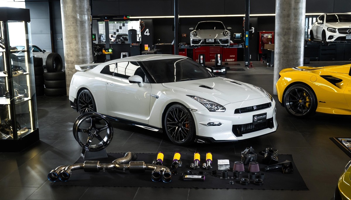 โช้คอัพ NISSAN GT-R R35 - KW V3 (Bundle)