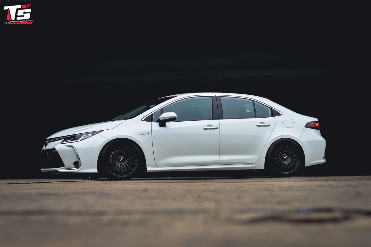โช้คอัพ TOYOTA COROLLA Altis '18 (E210) - H.Drive S Spec — ภาพสินค้า 2