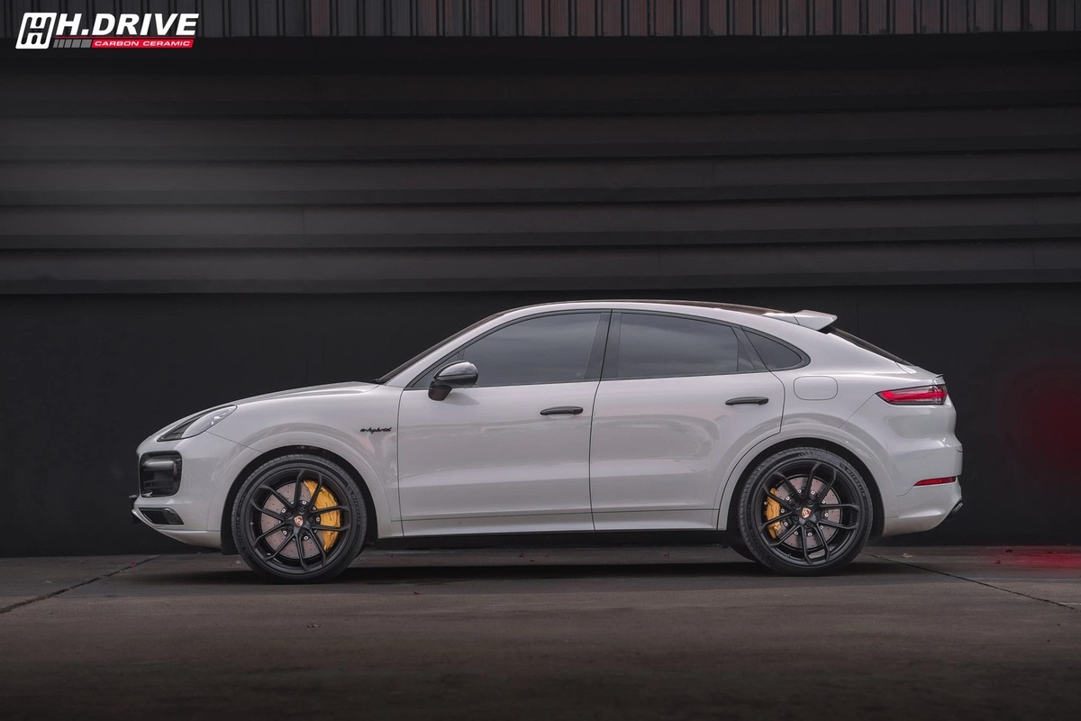 ชุดเบรก Porsche Carbon Ceramic For Cayenne (E3/E5/958)