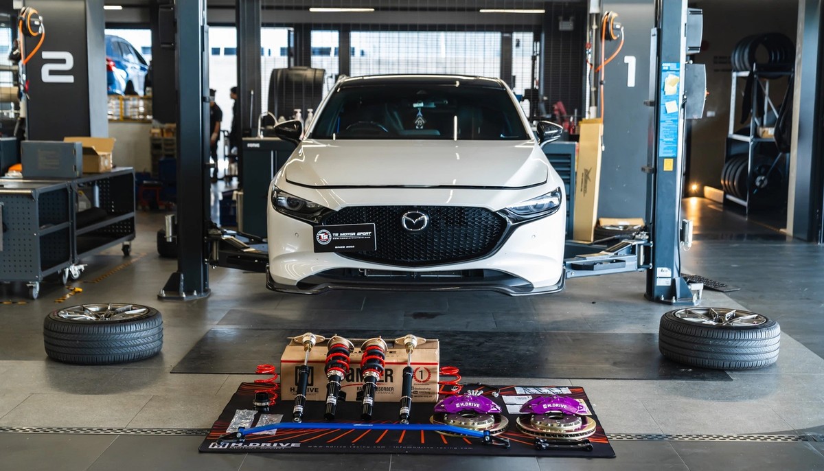 โช้คอัพ MAZDA 3 Skyactiv (BP) - H.Drive S. Spec