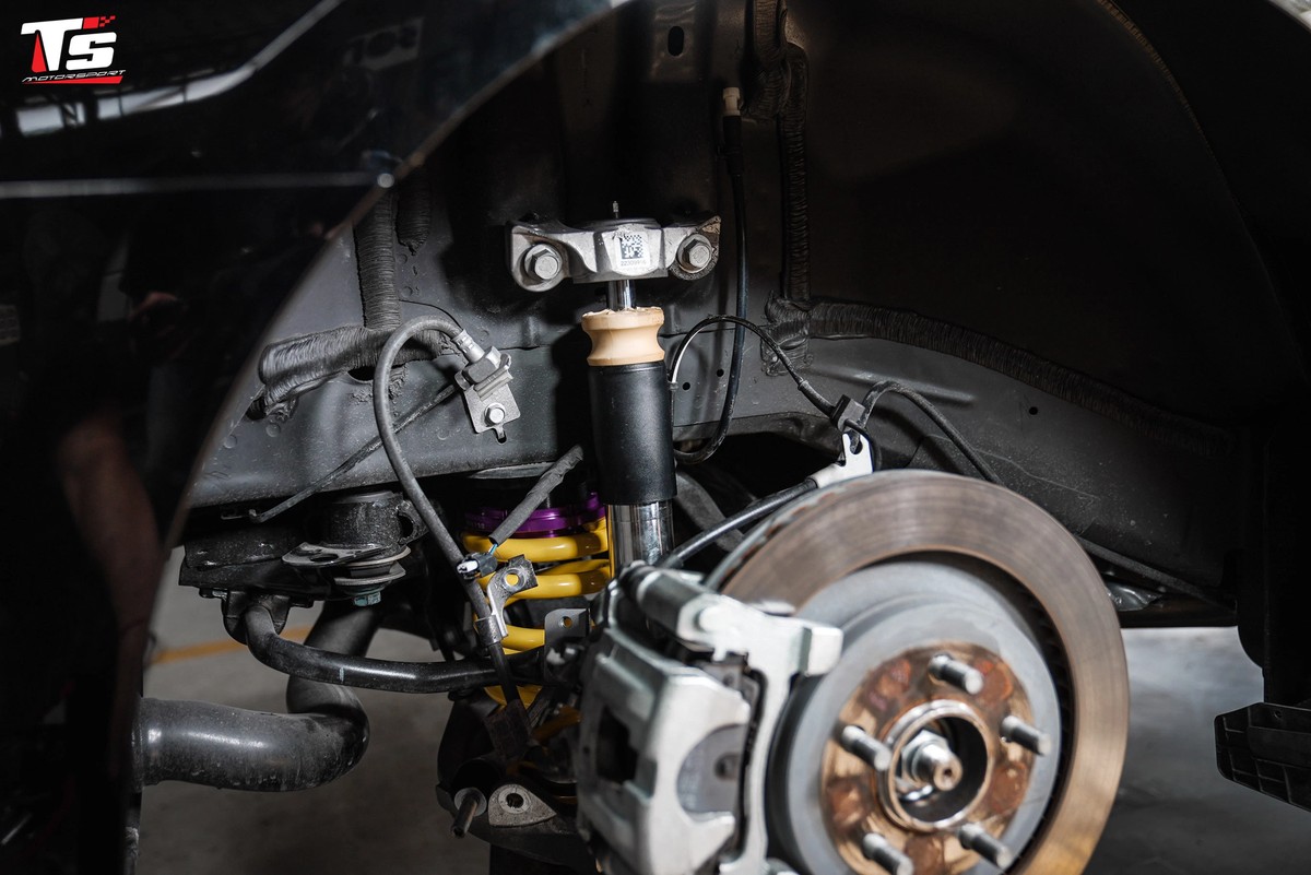 โช้คอัพ Ford Mustang 2.3L High Performance - KW V3 Coilovers — ภาพสินค้า 7
