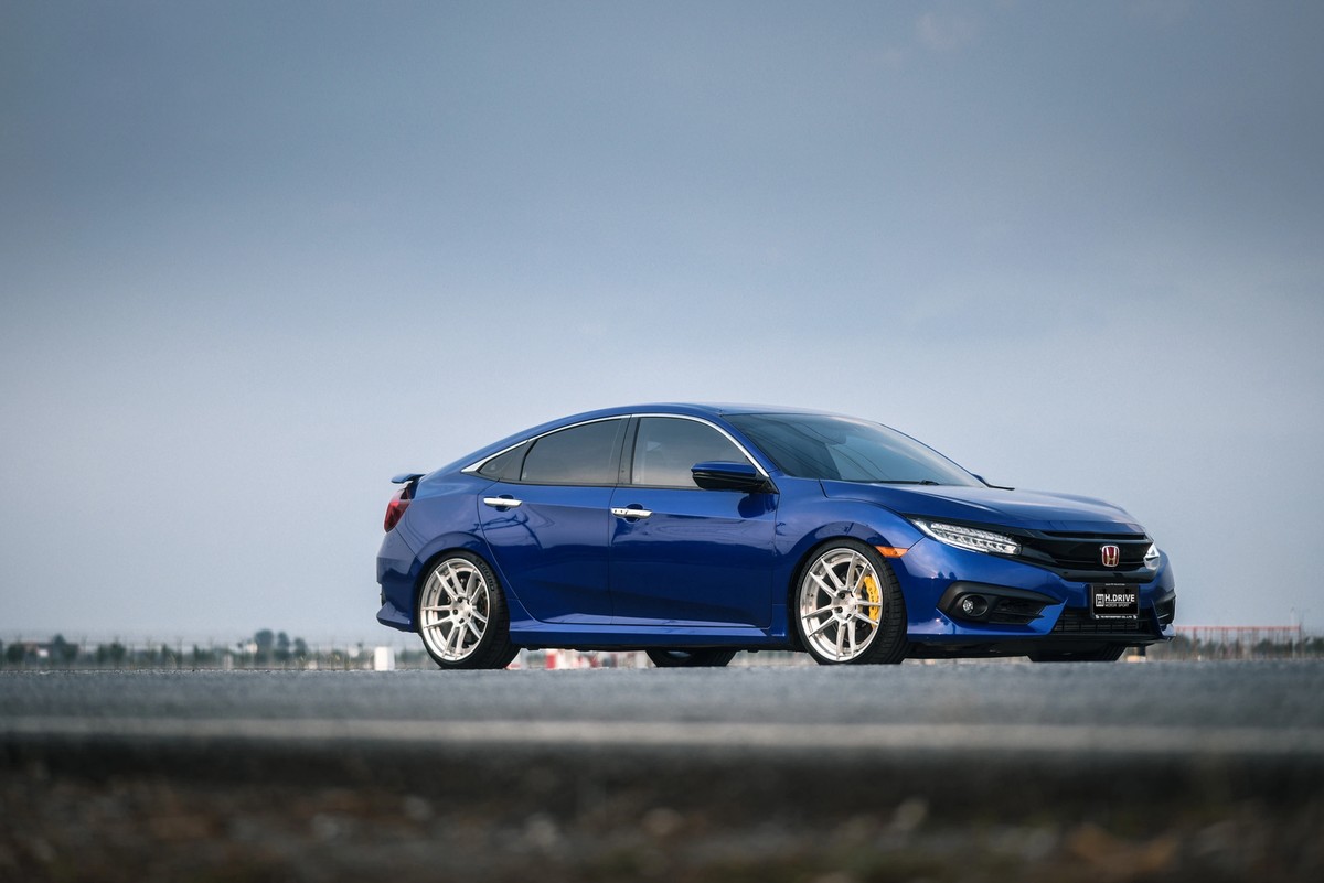 โช้คอัพ HONDA CIVIC FC - H.Drive S. Spec