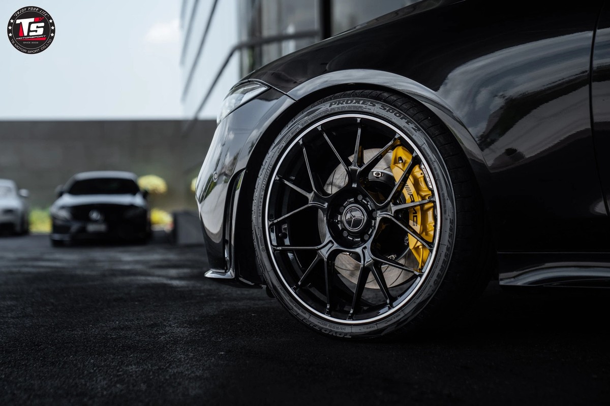 ชุดเบรก AMG Brake Kit (CTSV) For Mercedes-Benz CLS — ภาพสินค้า 4