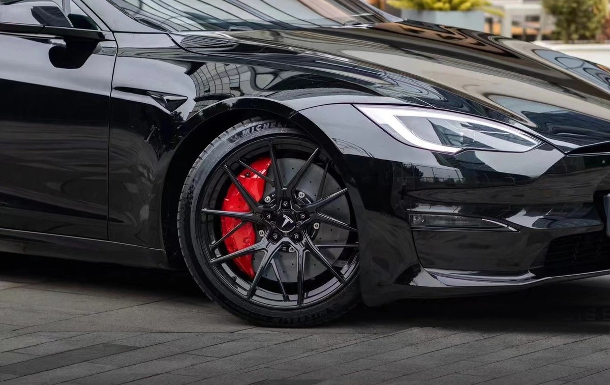 ชุดเบรก Carbon Ceramic Brake Kit For Tesla Model 3 — ภาพสินค้า 2